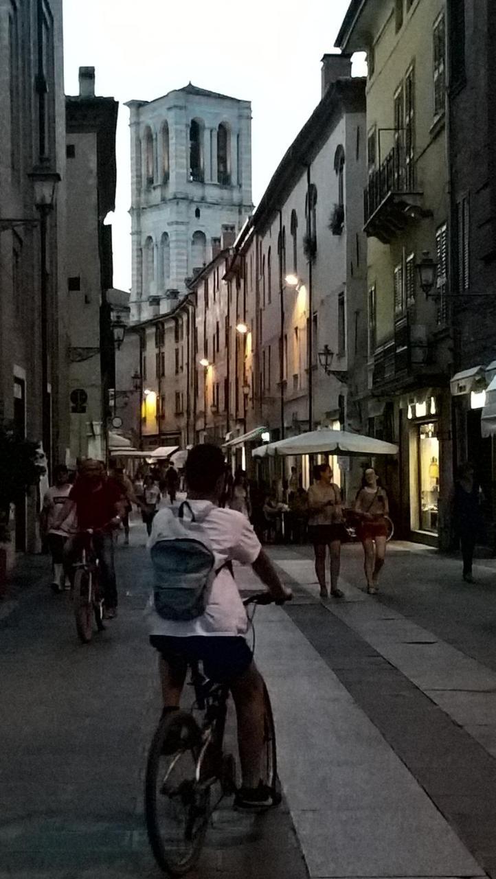 L'Oro Della Citta Panzió Ferrara Kültér fotó